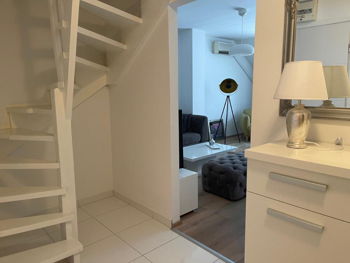 The Roof - Luxury Apartment Omiš Extérieur photo