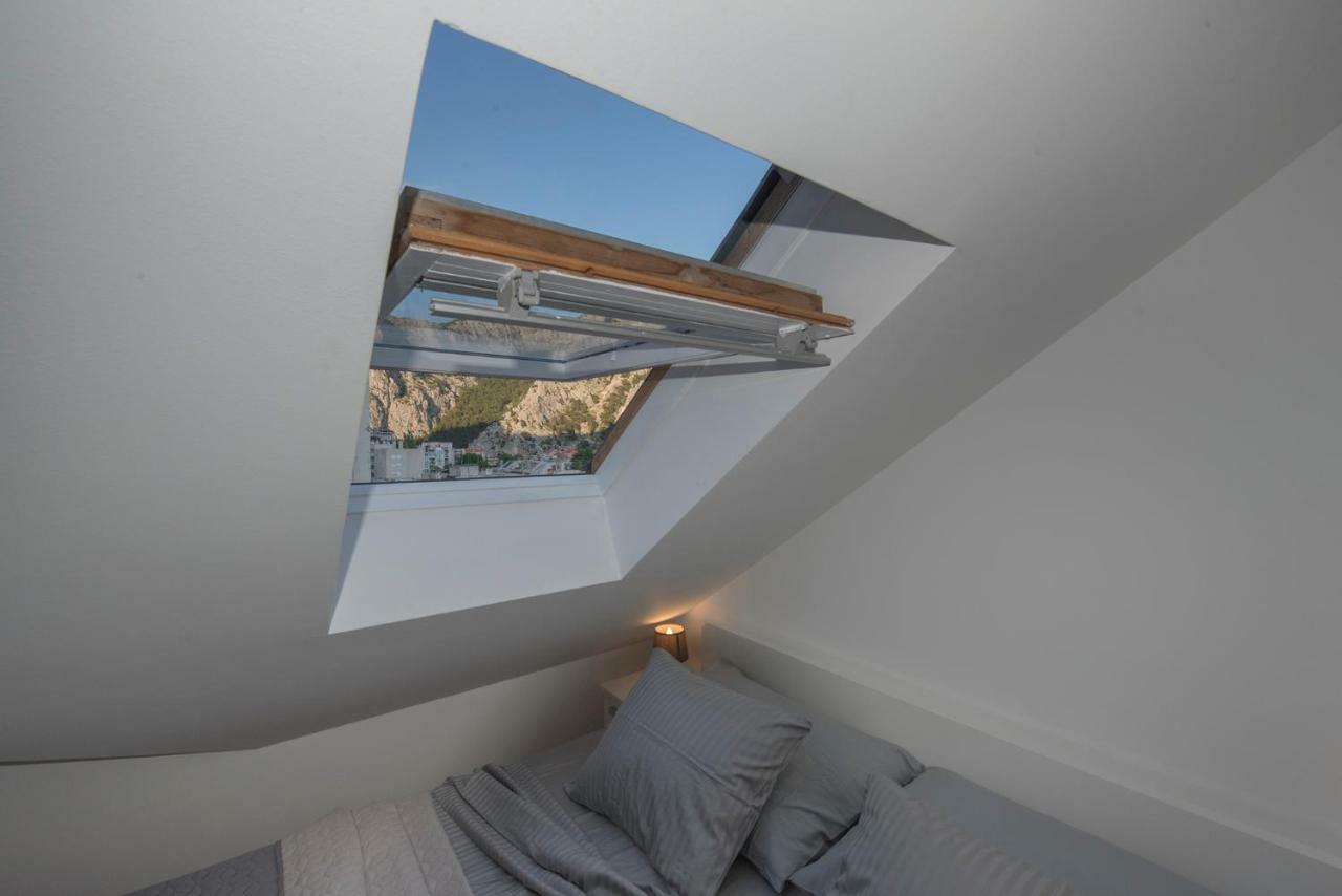 The Roof - Luxury Apartment Omiš Extérieur photo