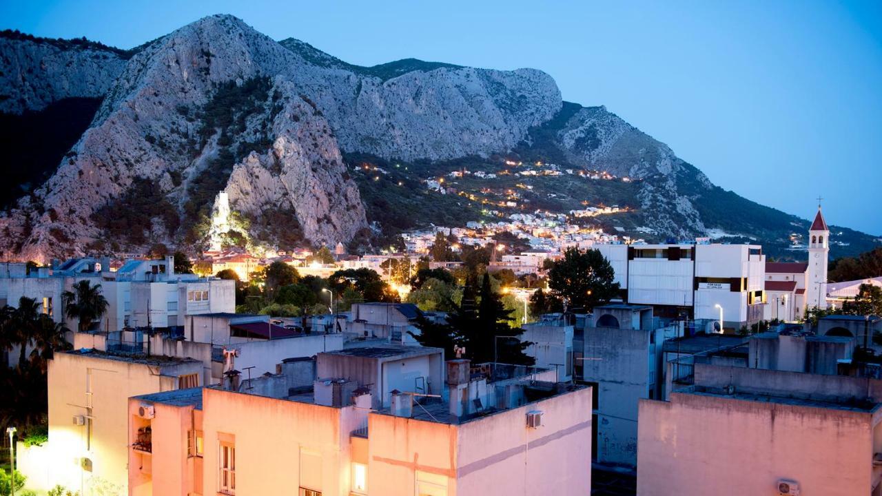 The Roof - Luxury Apartment Omiš Extérieur photo